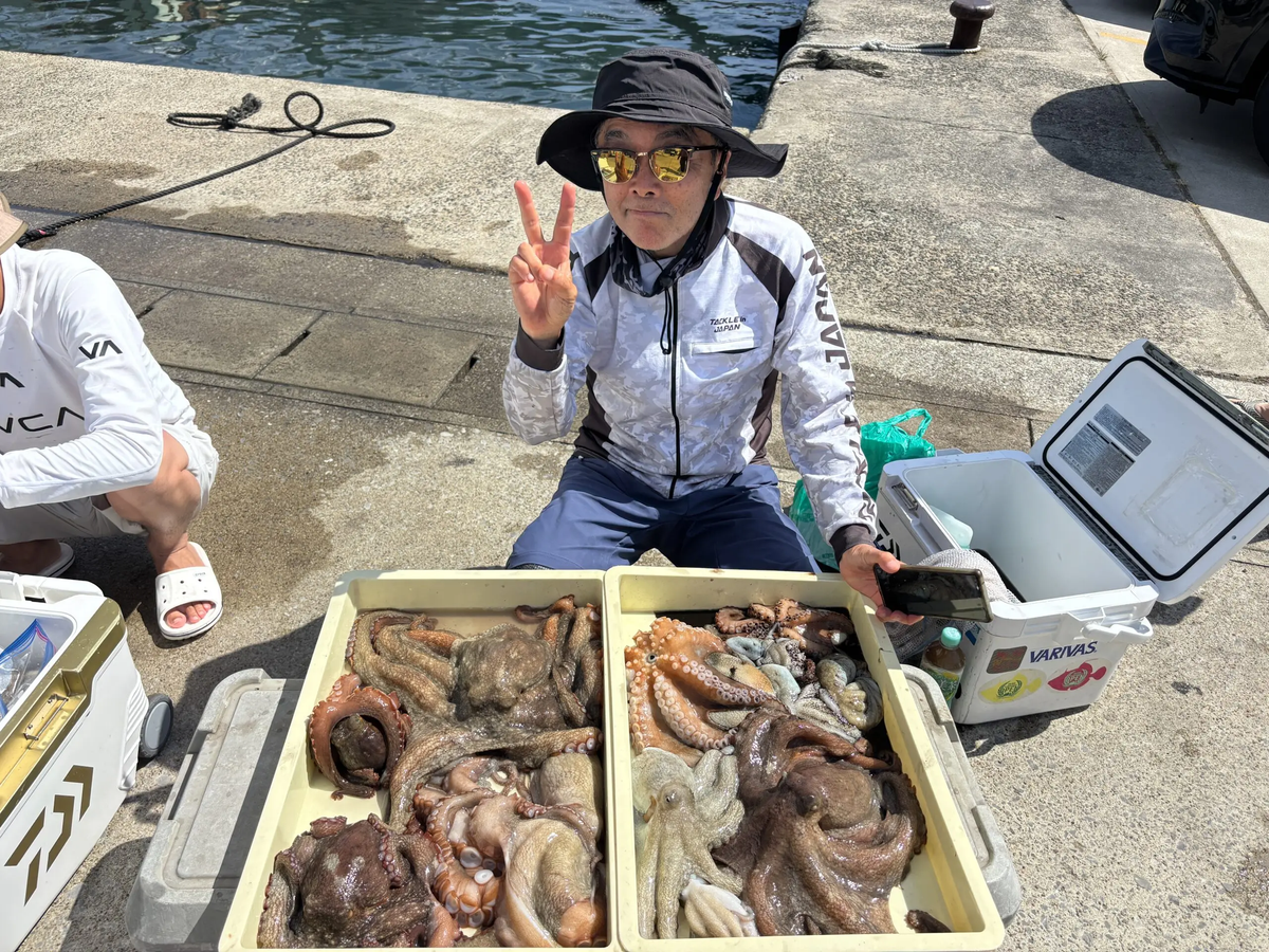 おざき丸で大漁のタコ釣り