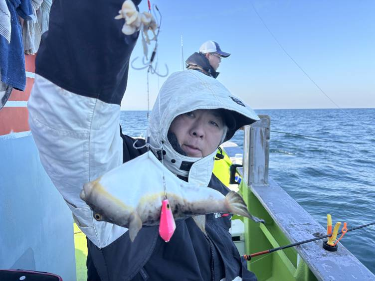 知多・片名港のおざき丸！2月21日のフグ釣果情報