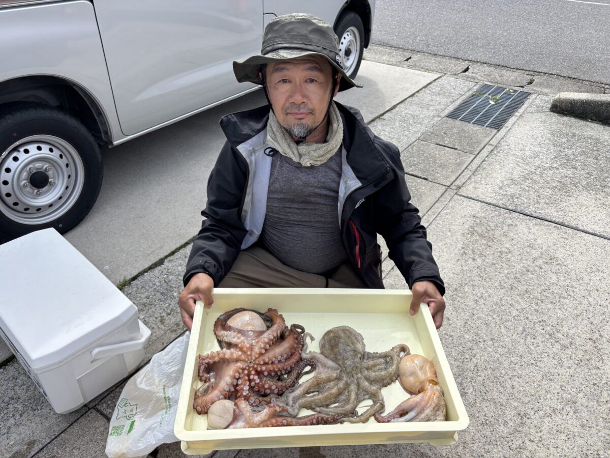 愛知片名漁港の釣り船「おざき丸」のタコ釣果